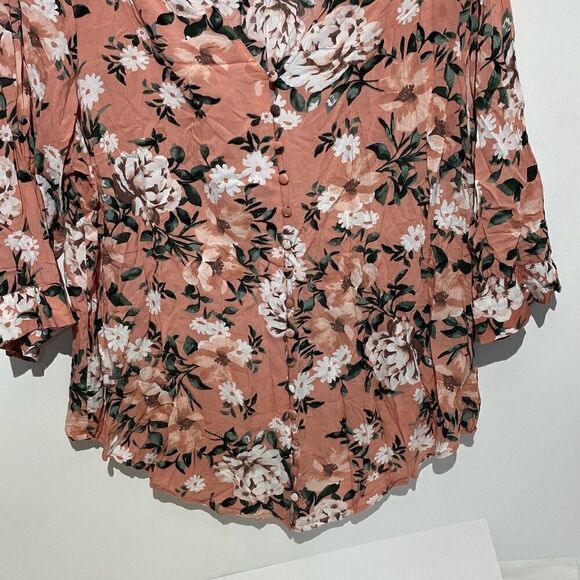 Torrid Harper Women's Multicolor Floral V-Neck Button Front Shirt Size 2 - Picture 2 of 9